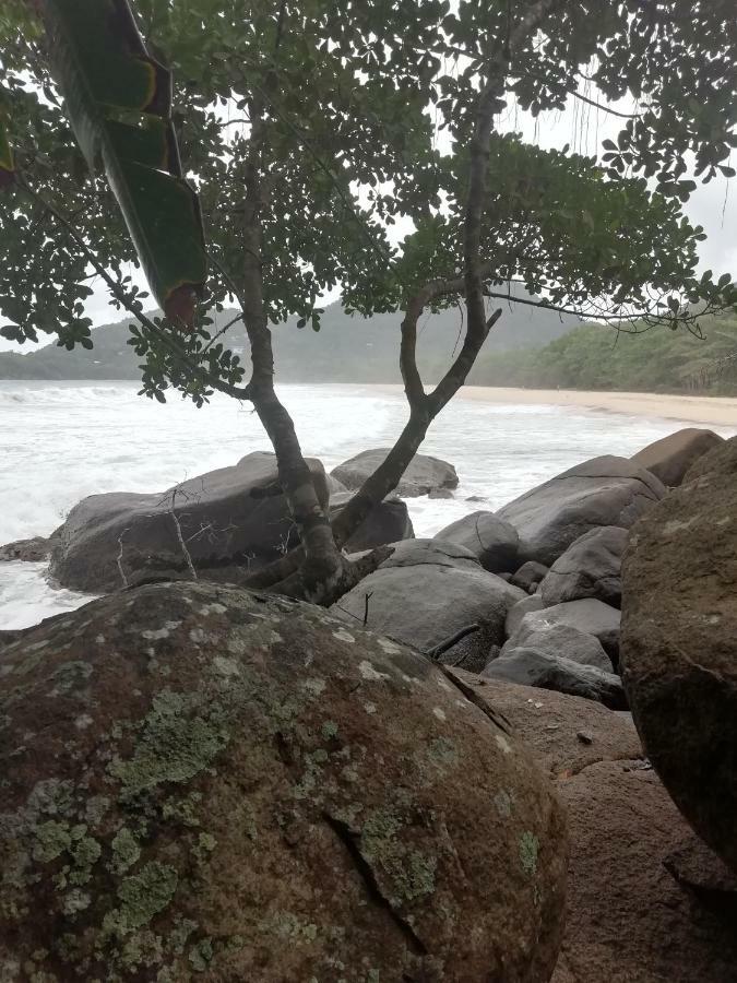 Villa Felix Suites E Chales Ubatuba Exteriör bild