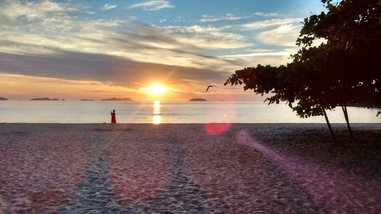 Villa Felix Suites E Chales Ubatuba Exteriör bild