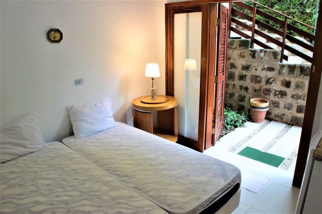 Villa Felix Suites E Chales Ubatuba Exteriör bild